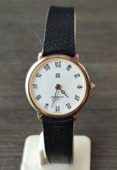 稼働品 GIVENCHY レディース腕時計 白色漢字文字盤 新品電池