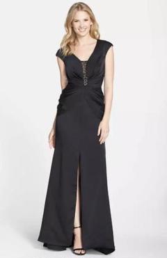 【新品】アドリアナパペル US10 美しいブラックのロングドレス 新品】アドリアナパペル US10 美しいブラックのロングドレス