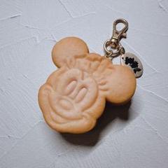 Q-pot. × Disney ミニーアイスクッキーサンドバッグチャーム ミニーマウス / ラズベリー クッキーサンドアイス バッグ
