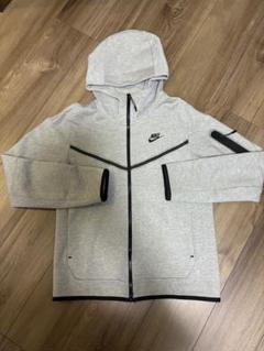 ナイキテックフリース　パーカー　美品　Sサイズ　 セントラルシー　国内正規品 ナイキテックフリース パーカー 美品 Sサイズ セントラルシー