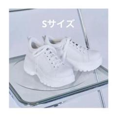 鈴木亜美 | スニーカーいよいよ明日発売👟🤍 サブスク先行12時