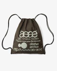 注目の 新品】aeae ナップサック メルカリ - ジムサック ブラウン チェック バッグ