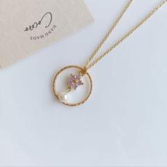 ラウンドフープとジルコニアフラワーのネックレス＊ハンドメイド