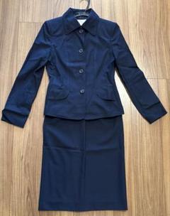 TRUSSARDI スカートスーツ上下（M） 2025年最新】TRUSSARDI ビジネス スカートスーツ上下の人気