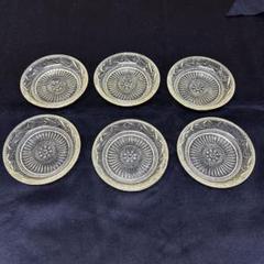 プレスガラス　小皿　一つ巴紋　アンティーク　明治〜大正時代③ プレスガラス小皿 星と蝶 - ANTIQUE belle WEB SHOP