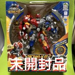未開封 クロスアタッカー メガビースト トボットV メタルカードボット 韓国トイ 未開封 クロスアタッカー メガビースト トボットV メタルカード