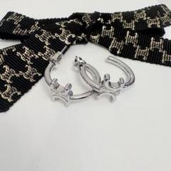 再入荷】CELINE ピアス トリオンフ アシンメトリックフープ