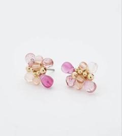 ピアス　ピンクキラキラビーズ　noe