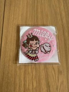 非売品 ペコちゃんポコちゃんぬいぐるみ・菓子博オリジナル刺繍缶バッジ 非売品 ペコちゃんポコちゃんぬいぐるみ・菓子博オリジナル刺繍