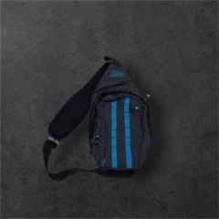 00s Coleman one shoulder bag y2k teck