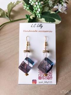 大人可愛い⭐︎揺れるキューブピアス⭐︎ニッケルフリーピアスフック使用⭐︎
