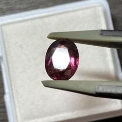天然石ルース　ロードライトガーネット　オーバル　2.2ct