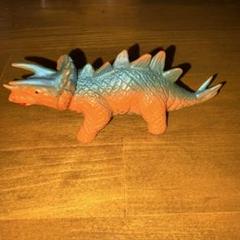 TAA18 マルサン　恐竜トリケラトプス　ソフビ人形(現状品) TAA18 マルサン 恐竜トリケラトプス ソフビ人形(現状品) - メルカリ