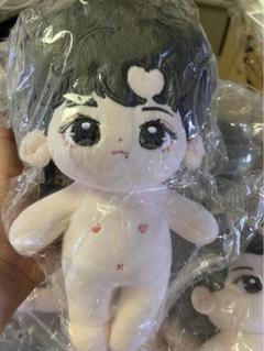 肖戰 ぬいぐるみ 52 肖戦（肖战 ）ぬいぐるみ 20cm グレー 陳情令王一博bjyx - メルカリ