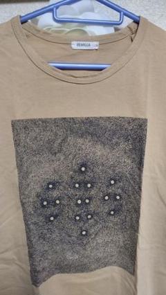 REMILLA サンドイエローグラフィックTシャツ