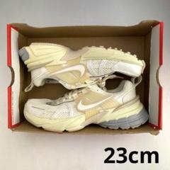 23cm ナイキ ウィメンズ V2K ラン ペールアイボリー/ココナッツミルク