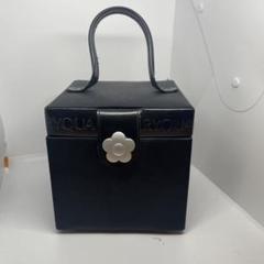 MARY QUANT シルバー メイクボックス MARY QUANT シルバー メイクボックス