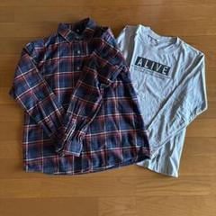 ユニクロオーバーシャツと長袖Tシャツ