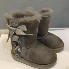 格安！美品！UGG キッズグレー ファスナー付きブーツ 1130750