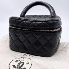 最終値下げCHANEL バニティバッグ コスメバッチ付き　お値下げ最終です 新作》長く使える☆【CHANEL】バニティバッグ (CHANEL