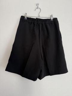 美品☆moment+（モーメントプラス）センタープレスツータックショートパンツ