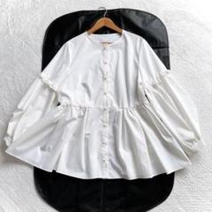 極美品 SONO ソーノ 23年 パフィスリーブフローイングブラウス ホワイト 極美品 SONO ソーノ 23年 パフィスリーブフローイングブラウス