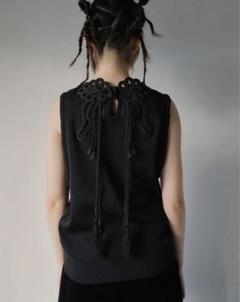 tanakadaisuke butterfly hole back knit vest