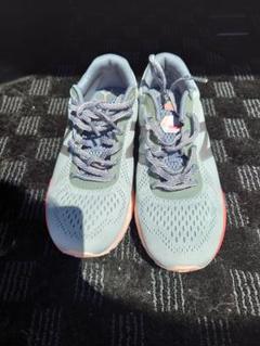 NEWBALANCE