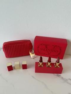 VALENTINO BEAUTY 新品★ミニロッソ トリオ ポーチ セット VALENTINO BEAUTY 新品☆ミニロッソ トリオ ポーチ セット