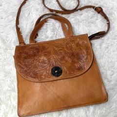 【未使用級】シュヴァルエレ 花柄 カービングレザーショルダーバッグ 未使用級】シュヴァルエレ 花柄 カービングレザーショルダー