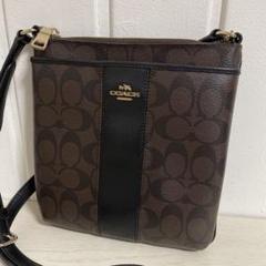 coach コーチ　ショルダーバッグ　メッセンジャー　サコッシュ　レディース