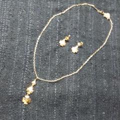 ネックレス ピアス