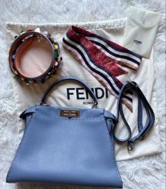 【極美品】FENDI スタッズ ミニストラップユー ハンドストラップ ピンク 極美品】FENDI スタッズ ミニストラップユー ハンドストラップ
