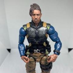 ●マーベルレジェンド●エリックキルモンガー エヴェレットモス ブラックパンサー Amazon.co.jp: マーベルレジェンド ブラックパンサー エリック