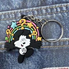 VERDY GUESS JEANS GIFT SHOP キーホルダー ガルドン - メルカリ