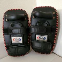 Fairtex キックミット 黒 2個セット