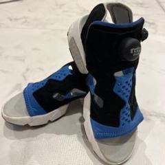 Reebok インスタポンプフューリー 青黒