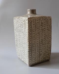 ☆合田好道☆ 刷毛目の掻き落とし市松模様湯呑み箱付き