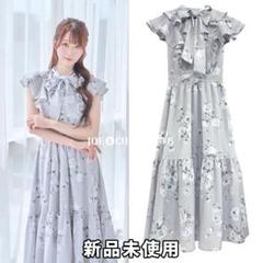 ワンピース Rose muse logo embroidery pleats polo op logo embroidery pleats polo op – BUNNY APARTMENT
