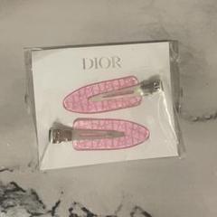 2025年最新】dior ヘアクリップの人気アイテム - メルカリ