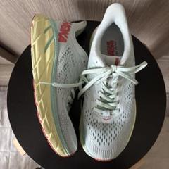 HOKA CLIFTON 7のサムネイル