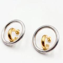 Charlotte Chesnais シャーロットシェネ　コンビ　ピアス