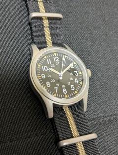 Militado ミリタリーウォッチ セイコー製VH31搭載 カーキ