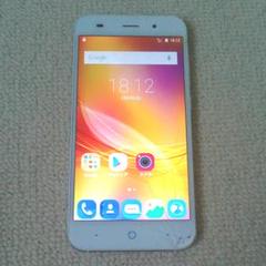 ZTE Blade V6 SIMフリー