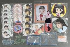 紡木吏佐 缶バッジ まとめ売り 2025年最新】紡木吏佐 缶バッジの人気アイテム - メルカリ