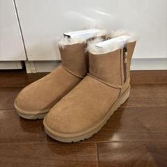 211○ UGG Australia ベージュ ムートンブーツ ジッパー付き