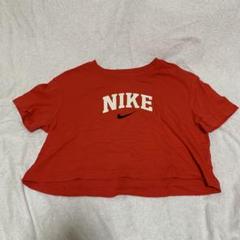 NIKE レッド クロップドTシャツ