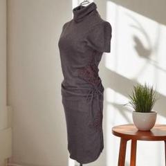 【並行輸入品】【アウトレットセール】エルマンノ シェルヴィーノ ERMANNO SCERVINO長袖 カットソー チュニック トップスベージュ (D175M320CAH BE) エルマンノ・シェルヴィーノ / ERMANNO SCERVINOに関する最新