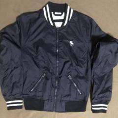Abercrombie & Fitch スタジャン ダークグレー S お値下げAbercrombie & Fitch 紺Tシャツ Sサイズ - メルカリ