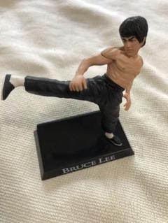 ブルース・リー フィギュア Eternal Film Star Amazon.co.jp: TAMASHII NATIONS S.H.フィギュアーツ ブルース